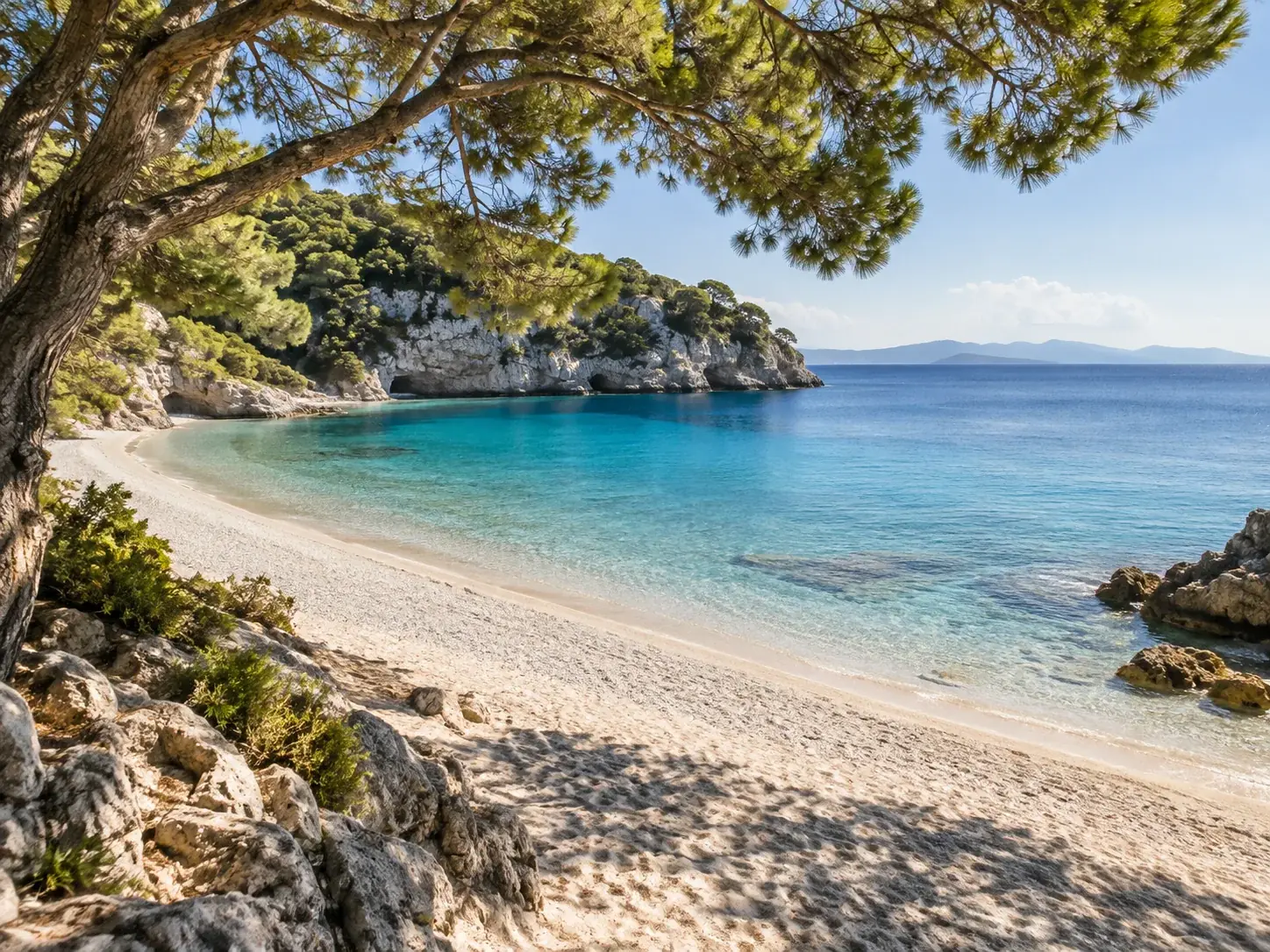 Family-friendly beach setting
